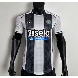 Maglia Newcastle United 1ªCalcio 2025/2026(EDIZIONE GIOCATORE)